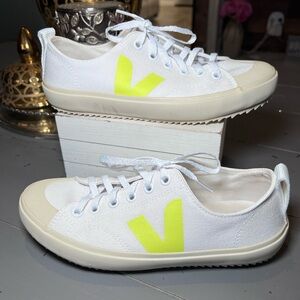 Veja White Canvas Women's Sneakers with Neon Yellow Accent Size 6